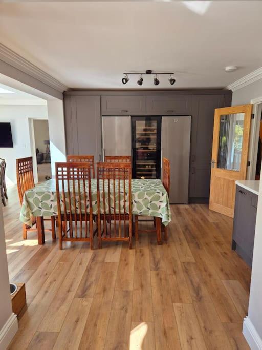Large 4 Bedroom House On The River Wensum Sleeps 13 Νόργουιτς Εξωτερικό φωτογραφία